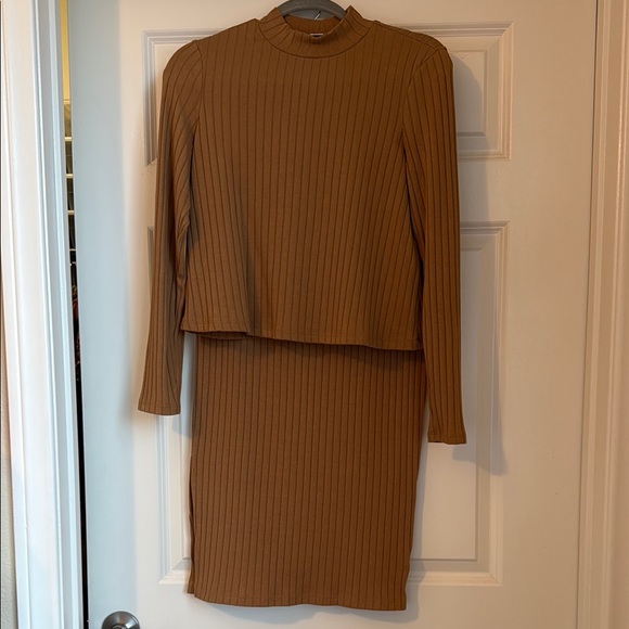 Old Navy Other - Old Navy Ribbed Two-Piece Set in Camel Brown